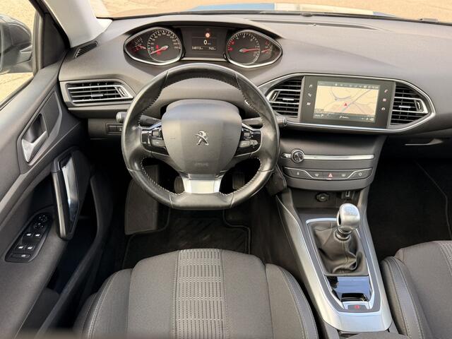 Peugeot 308 SW 1.5 BlueHDi EURO 6, Allure, AIRCO(CLIMA), CRUISE CONTROL, PARKEERSENSOTREN V+A, PANORAMADAK, GROOT NAVIGATIE MULTIMEDIASYSTEEM, 4X ELEK-RAMEN, TREKHAAK, CENT-VERGRENDELING, LM-VELGEN