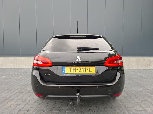 Peugeot 308 SW 1.2 Distibutieriem vervangen | Trekhaak | Carplay | Lederen bekleding | All seasonbanden