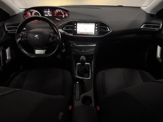 Peugeot 308 SW 1.2 PureTech Blue Lease Executive DB-RIEM-VERV. PANODAK CARPLAY TREKHAAK PDC LMV