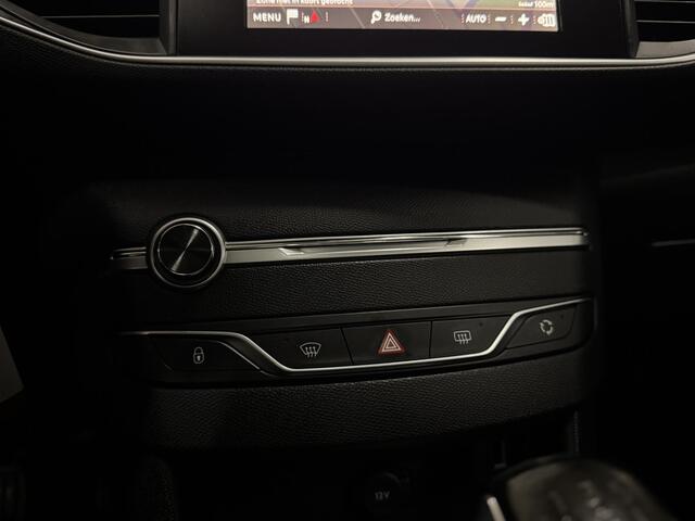 Peugeot 308 SW 1.2 PureTech Blue Lease Executive DB-RIEM-VERV. PANODAK CARPLAY TREKHAAK PDC LMV
