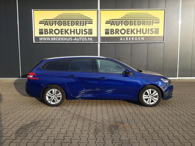 Peugeot 308 SW 1.2 PureTech Blue Lease Executive – foto 4
