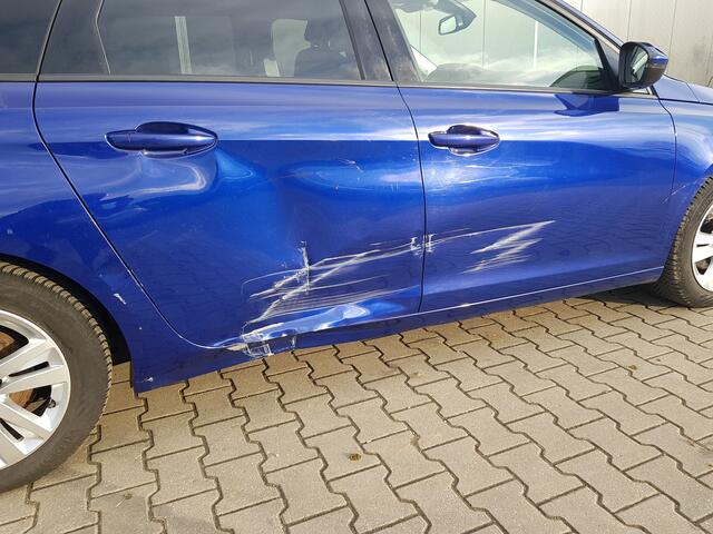 Peugeot 308 SW 1.2 PureTech Blue Lease Executive – foto 9