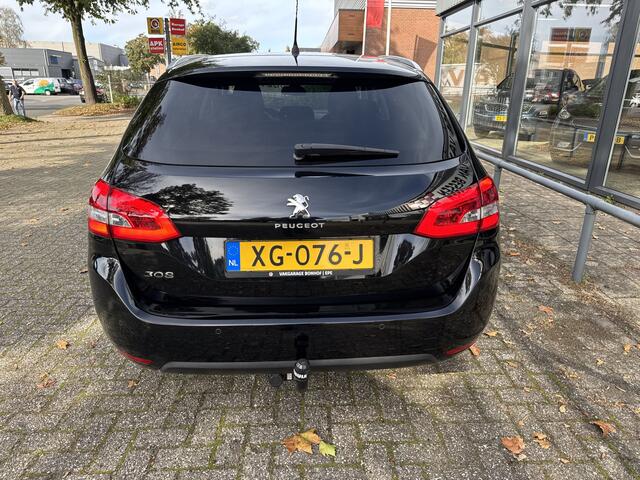 Peugeot 308 SW 1.2 PureTech Blue Lease Executive PANO-TREKHAAK-CLIMA-LED – foto 4