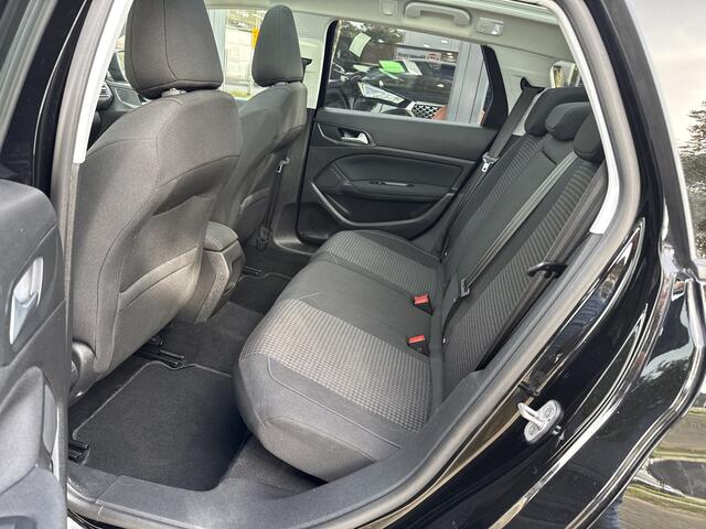 Peugeot 308 SW 1.2 PureTech Blue Lease Executive PANO-TREKHAAK-CLIMA-LED – foto 6
