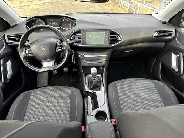 Peugeot 308 SW 1.2 PureTech Blue Lease Executive PANO-TREKHAAK-CLIMA-LED – foto 7