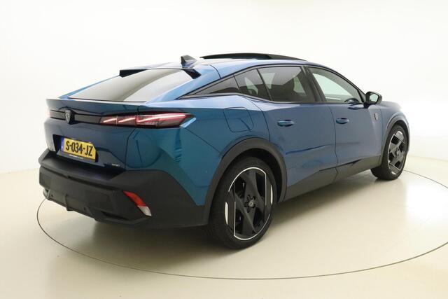 Peugeot 408 1.6 HYbrid GT 225 EAT8 First Edition | AGR Comfort Stoel | Massage & Stoelverwarming | Elektronische Achterklep | 20 Inch Velgen | Adaptieve Cruise Control | Navigatie | Draadloos Apple Carplay & Android Auto
