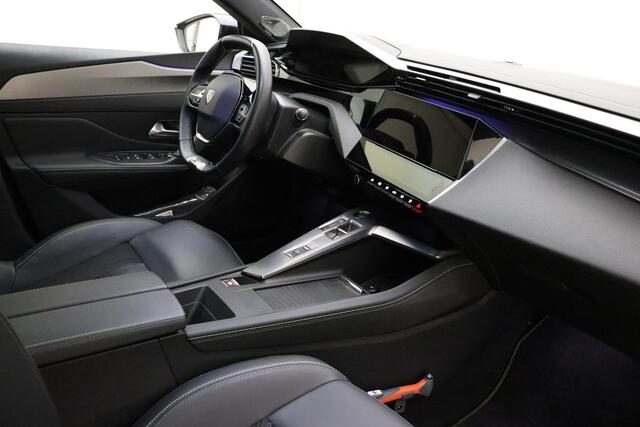 Peugeot 408 1.6 HYbrid GT 225 EAT8 First Edition | AGR Comfort Stoel | Massage & Stoelverwarming | Elektronische Achterklep | 20 Inch Velgen | Adaptieve Cruise Control | Navigatie | Draadloos Apple Carplay & Android Auto
