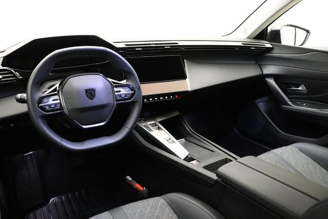 Peugeot 408 1.2 PureTech Allure Pack 130 EAT8 | Led koplampen | 360 camera | 19 inch Lichtmetalen velgen | Stoelverwarming | Carplay | Getint glas