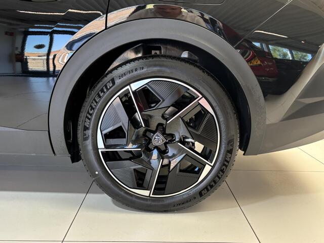 Peugeot 408 1.6 HYbrid 225 EAT8 Allure Avantage