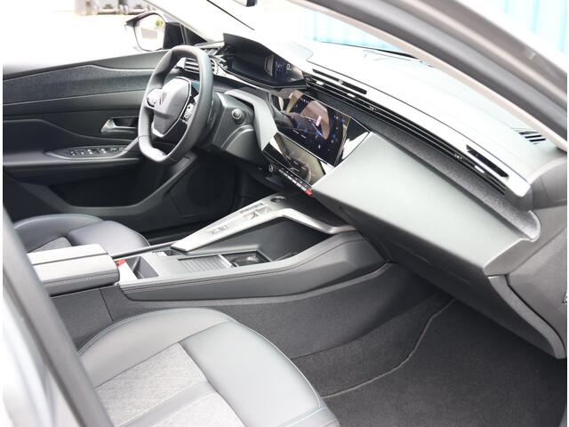 Peugeot 408 1.6 HYbrid Allure Pack 180PK EAT8 | AppleCarPlay/AndroidAuto | 360'Camera | Stoelverwarming | Navigatie | Adaptief Cruise Control | Climate Control | Digitaal Dashboard | Keyless | FULL LED | Privacy Glass | Isofix |