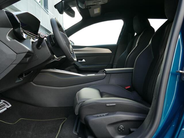 Peugeot 408 1.2 Hybrid 145 e-DCS6 GT | NIEUW | Uit voorraad leverbaar! | 360° Camera | Matrix LED | Alcantara pakket | Stoelverwarming | Memory | Keyless | Elektrische achterklep | 19'' LM velgen