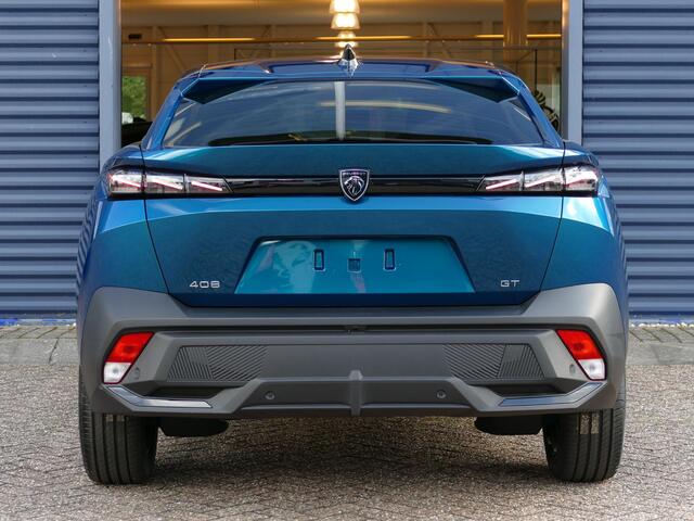 Peugeot 408 1.2 Hybrid 145 e-DCS6 GT | NIEUW | Uit voorraad leverbaar! | 360° Camera | Matrix LED | Alcantara pakket | Stoelverwarming | Memory | Keyless | Elektrische achterklep | 19'' LM velgen