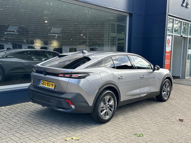 Peugeot 408 1.2 Turbo Allure 130PK EAT8 | Automaat | Navigatie | Stoelverwarming | Camera | Draadloos Apple Carplay /Android auto | Parkeersensoren | Climate Control | LED Verlichting | Lichtmetaal | Dealer onderhouden.