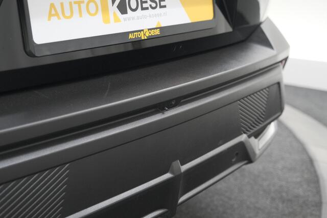 Peugeot 408 Hybrid 136 e-DCS6 Allure | 360 Camera | Navigatie | Parkeersensoren | Apple Carplay