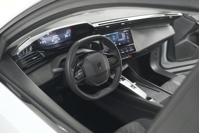 Peugeot 408 Hybrid 136 e-DCS6 Allure