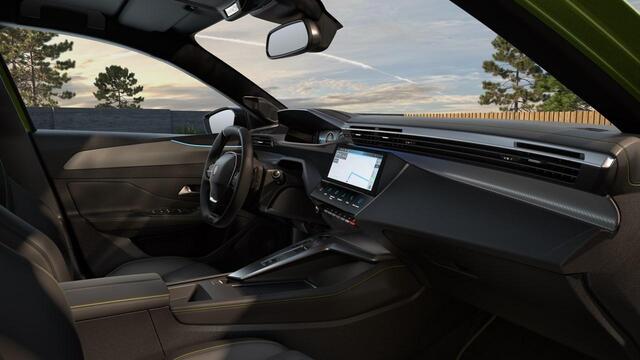 Peugeot 408 1.6 Plug-in Hybrid 240 e-DCS7 GT | VERWACHT | NIEUW MODEL | Panorama dak | FOCAL Audio | Alcantara bekleding | Elektrische achterklep | 360 Camera | Matrix LED | 20'' Lichtmetalen velgen