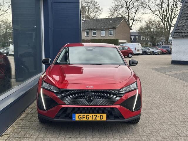 Peugeot 408 1.2 Turbo 130 PK Allure Pack | Automaat | 1e Eigenaarsauto met Slechts 14.000 KM ! | Navigatie | 19" Lichtmetalen Velgen | Stoel- / Stuur- en Voorruitverwarming | Keyless Entry | Digitaal Dashboard | Adaptieve Cruise Control | Draadloze Telefoonlader |