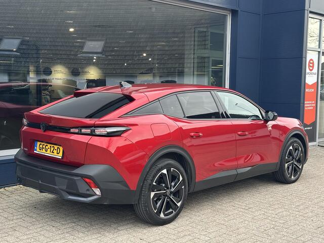 Peugeot 408 1.2 Turbo 130 PK Allure Pack | Automaat | 1e Eigenaarsauto met Slechts 14.000 KM ! | Navigatie | 19" Lichtmetalen Velgen | Stoel- / Stuur- en Voorruitverwarming | Keyless Entry | Digitaal Dashboard | Adaptieve Cruise Control | Draadloze Telefoonlader |