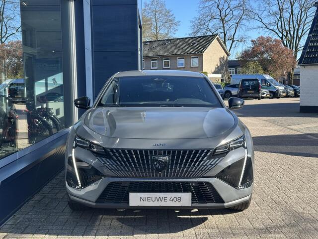 Peugeot 408 1.2 Hybrid 145 PK GT | Automaat Hybride | Demonstratieauto met slechst 5.800 KM en ¤13.500 Voordeel ! | Navigatie | Full LED Verlichting | Keyless Entry | Elektrische Kofferklep | 360 Graden Camera | Dode Hoek Signalering | Stuurwielverwarming | 19" Licht