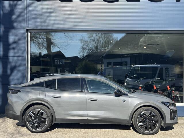 Peugeot 408 1.2 Hybrid 145 PK GT | Automaat Hybride | Demonstratieauto met slechst 5.800 KM en ¤13.500 Voordeel ! | Navigatie | Full LED Verlichting | Keyless Entry | Elektrische Kofferklep | 360 Graden Camera | Dode Hoek Signalering | Stuurwielverwarming | 19" Licht