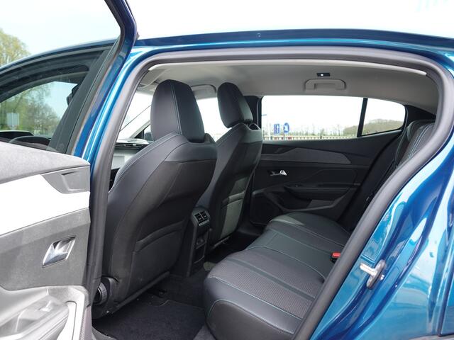 Peugeot 408 1.2 Hybrid 145 e-DCS6 Allure H-LEER | KEYLESS | NAVI | CAMERA + PDC