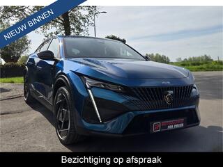 peugeot-408-1.6-hybrid-gt-225-first