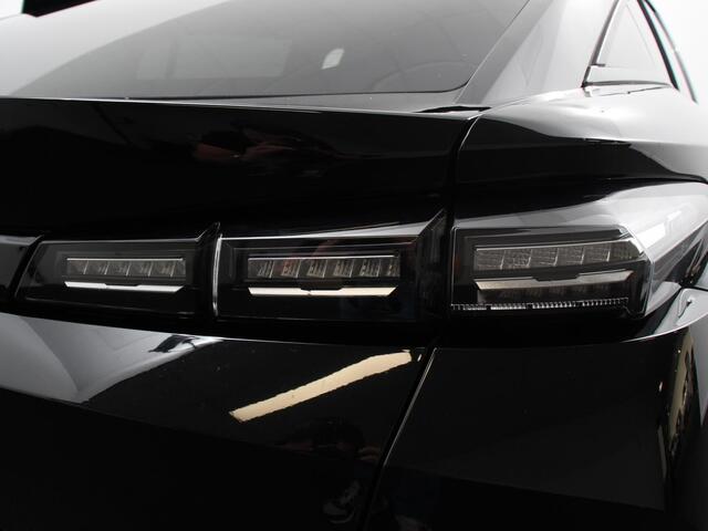 Peugeot 408 1.2 Hybrid 145 e-DCS6 Allure Automaat Navigatie Apple Carplay/Android Auto Camera Parkeersensoren Adaptive Cruise Control Full LED Lichtmetalen velgen Climate Control Camera