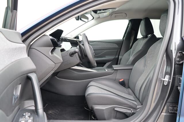 Peugeot 408 1.2 PureTech Allure Pack 130 EAT8 | Wrap mat | Voorruit Verw. | Digital Cockpit | Adapt. Cruise | Stoel verw. | Camera