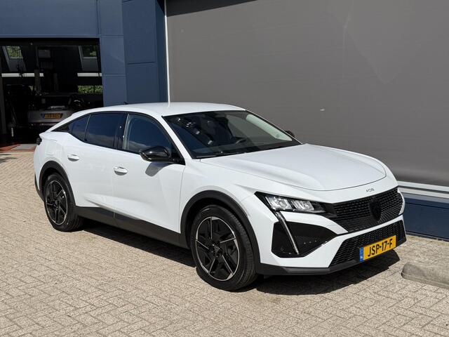 Peugeot 408 1.6 HYbrid 225 EAT8 Allure Avantage | Tot 8 jaar Garantie | Stekkerhybride | Slechts 4121 KM | 360 Graden Camera | Digitaal Dashboard | Dode Hoek Bewaking | LED Verlichting | Stoel & Stuurverwarming | Draadloos Apple Carplay & Android auto | Lichtmetalen velgen | Groot Multimedia Scherm |