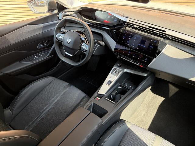 Peugeot 408 1.2 Hybrid 145 e-DCS6 Allure Cruise / Navi / Carplay / Camera