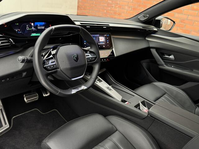 Peugeot 408 HYbrid 225 EAT8 GT | Schuifdak | Keyless | Memory seats | Dodehoekdetectie | Camera voor + achter | Adaptive Cruise Control |