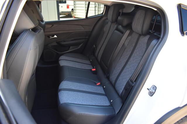 Peugeot 408 1.2 130pk ECC LMV LECD NAVI