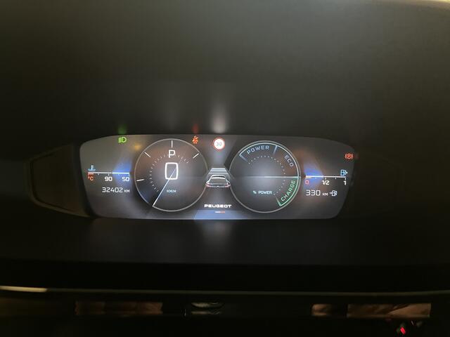 Peugeot 408 1.2 Hybrid 145 e-DCS6 Allure Aut/Ecc/Navi/Camera