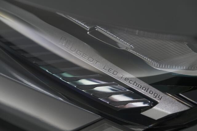 Peugeot 408 1.6 HYbrid 225 EAT8 Allure | Adaptieve Cruise Control | Camera | 19 Inch Lichtmetalen Velgen – foto 10