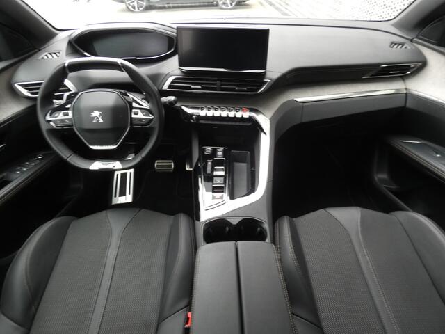 Peugeot 5008 1.2 PureTech GT AUTOMAAT & 7 Zitplaatsen |