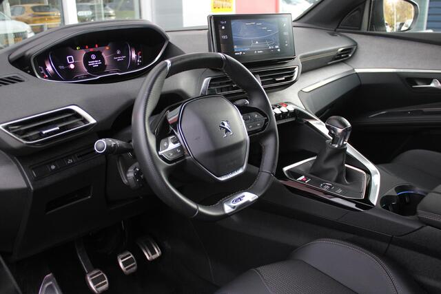 Peugeot 5008 1.2 130PK GT | PANORAMISCH SCHUIF/KANTEL DAK | 360° CAMERA | 7-PERSOONS | NAVIGATIE 10" TOUCHSCREEN | APPLE CARPLAY/ANDROID AUTO | 18" LICHTMETALEN VELGEN | KEYLESS ENTRY/START | CLIMATE CONTROL | ADAPTIVE CRUISE CONTROL | STOEL VERWARMING | ELEKTRISCHE A