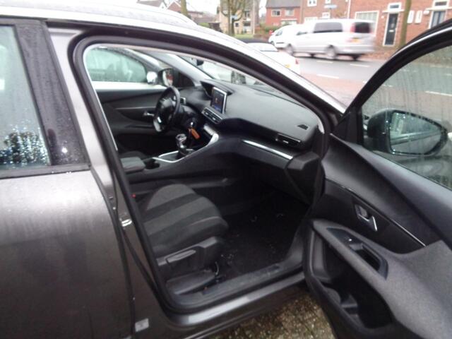 Peugeot 5008 1.2 PT BL. EXECUTIVE