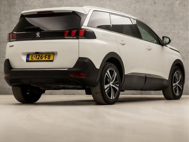 Peugeot 5008 1.2 PureTech Sport 7 Persoons Automaat (APPLE CARPLAY, STOELVERWARMING, LEDER, GROOT NAVI, 360 CAMERA, KEYLESS, SPORTSTOELEN, GETINT GLAS, CRUISE, NIEUWE APK, NIEUWSTAAT)