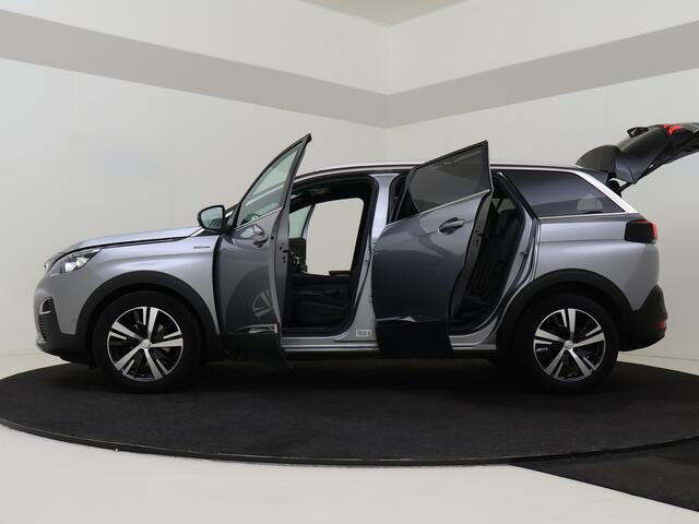 Peugeot 5008 1.2 PureTech GT-Line | Lederen bekleding | Electrische stoelverstelling | Verwarmde stoelen