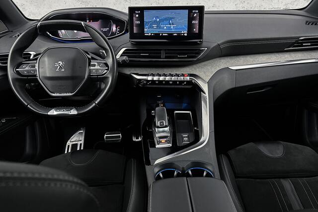 Peugeot 5008 1.6 PureTech Black Pack | Elektrisch glazen panoramadak | LED | Half lederen bekleding | Apple carplay