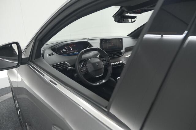 Peugeot 5008 PureTech 130 GT | Camera | Adaptieve Cruise Control | Dodehoekdetectie | Navigatie