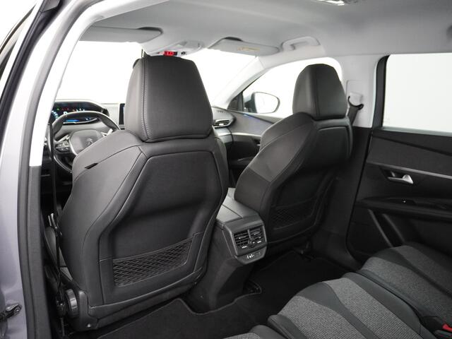 Peugeot 5008 T131PK 7-Pers Apple Carplay Android Adap.Cruise Navi Camera Trekhaak Led Elek.Achterklep Ecc Pdc DAB+ Pack Drive Assist Plus Dodehoek detectie Lane Assist Keyless Lmv 19" Verkeersbordlezer Privacy Glas Blue Premium 100% Dealeronderhouden! EURO6 Laatste be