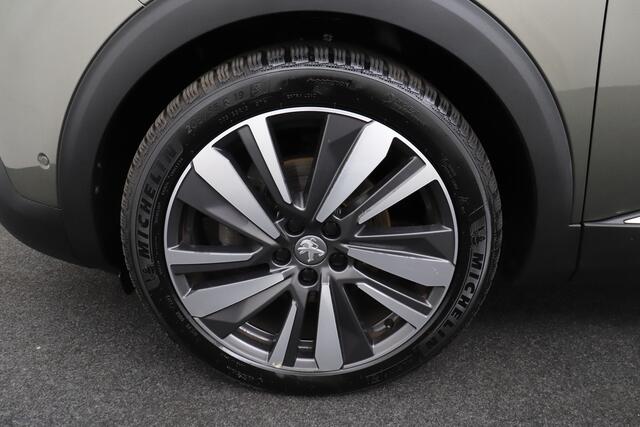 Peugeot 5008 1.2 Aut. Allure 7-Pers Trekhaak Camera Adapt.Cruise Memory LED