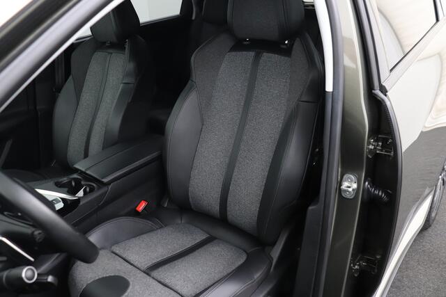 Peugeot 5008 1.2 Aut. Allure 7-Pers Trekhaak Camera Adapt.Cruise Memory LED