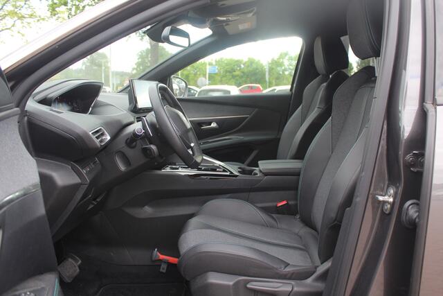 Peugeot 5008 1.2 Hybrid Allure Pack Business 7p. / Camera / Half leder / Navigatie / 18'' / Keyless / Dodehoek / Stoelverwarming / Cruise Control