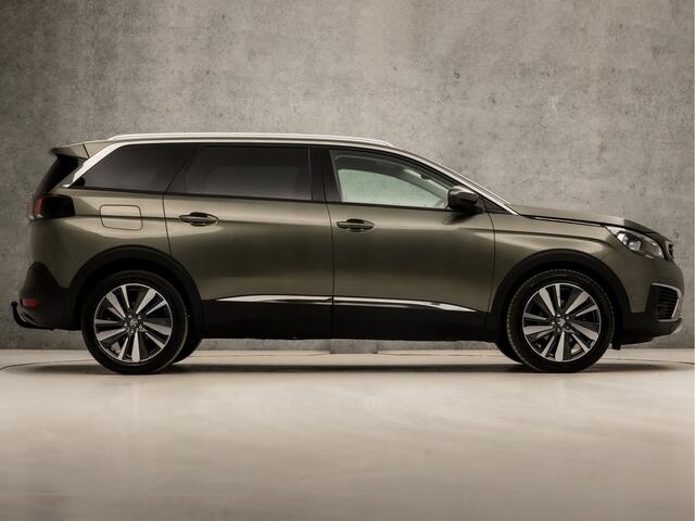 Peugeot 5008 1.2 PureTech Sport 7 Persoons (APPLE CARPLAY, GROOT NAVI, KEYLESS, 360 CAMERA, LEDER, SPORTSTOELEN, GETINT GLAS, TREKHAAK, ELEK ACHTERKLEP, NIEUWE APK, NIEUWSTAAT)