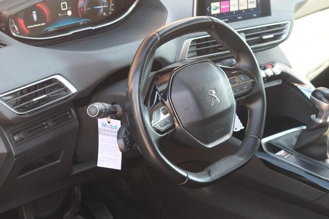 Peugeot 5008 1.2 PureTech 130pk Allure | Navi | Climate | Cruise | Camera | 19" velgen