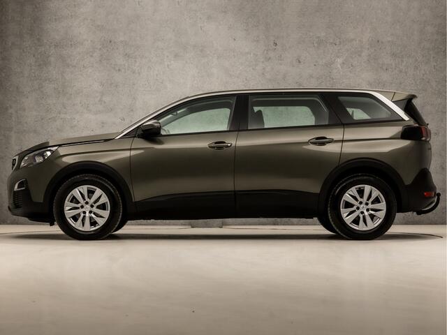 Peugeot 5008 1.2 PureTech Sport 7 Persoons (APPLE CARPLAY, GROOT NAVI, TREKHAAK, DAB+, SPORTSTOELEN, PARKEERSENSOREN, CRUISE, NIEUWSTAAT)
