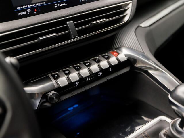 Peugeot 5008 1.2 PureTech Sport 7 Persoons (APPLE CARPLAY, GROOT NAVI, TREKHAAK, DAB+, SPORTSTOELEN, PARKEERSENSOREN, CRUISE, NIEUWSTAAT)