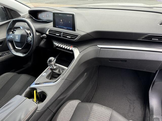 Peugeot 5008 130pk PT Premium 7p., Camera | Trekhaak | 18inch